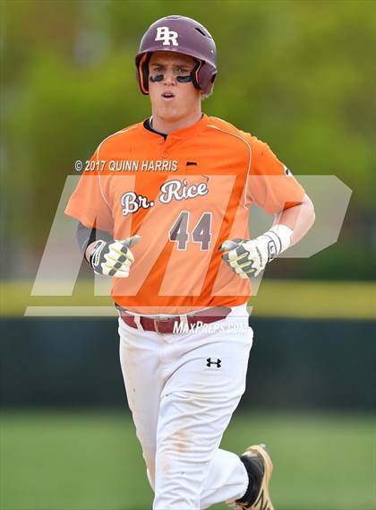 Thumbnail 3 in Brother Rice @ Chicago Mt. Carmel photogallery.