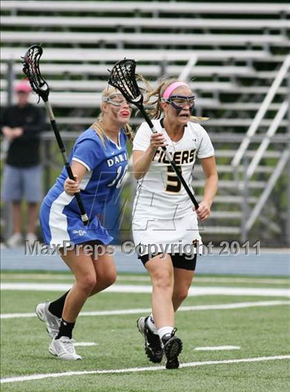 Thumbnail 1 in Hand vs. Darien (CIAC Class M Final) photogallery.