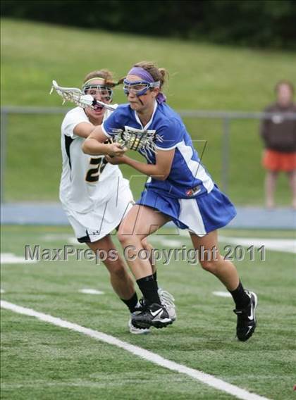 Thumbnail 2 in Hand vs. Darien (CIAC Class M Final) photogallery.