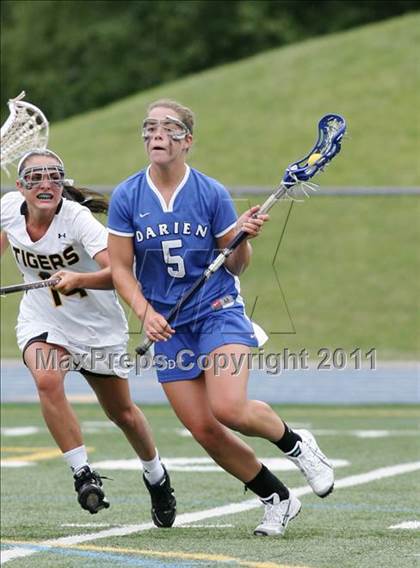 Thumbnail 3 in Hand vs. Darien (CIAC Class M Final) photogallery.