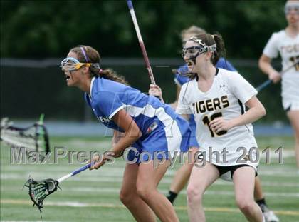 Thumbnail 1 in Hand vs. Darien (CIAC Class M Final) photogallery.
