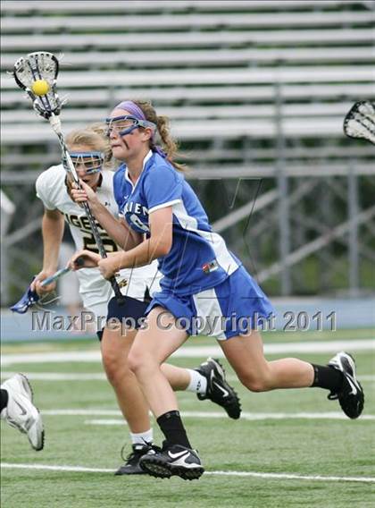 Thumbnail 1 in Hand vs. Darien (CIAC Class M Final) photogallery.