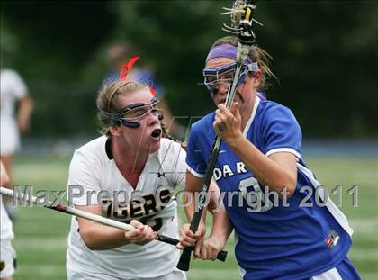 Thumbnail 1 in Hand vs. Darien (CIAC Class M Final) photogallery.