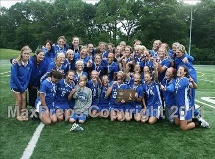 Thumbnail 2 in Hand vs. Darien (CIAC Class M Final) photogallery.