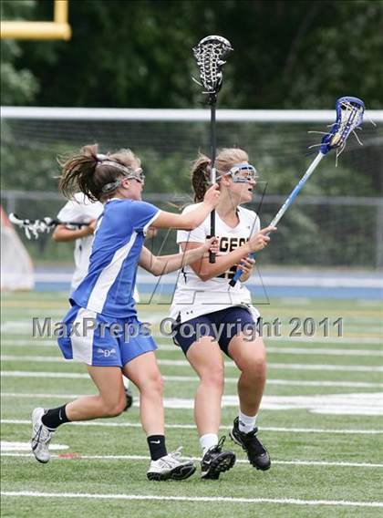 Thumbnail 3 in Hand vs. Darien (CIAC Class M Final) photogallery.