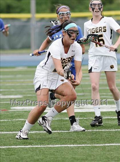 Thumbnail 1 in Hand vs. Darien (CIAC Class M Final) photogallery.