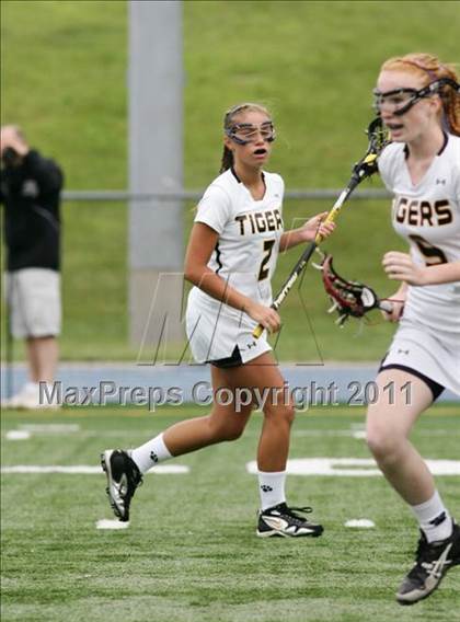 Thumbnail 3 in Hand vs. Darien (CIAC Class M Final) photogallery.