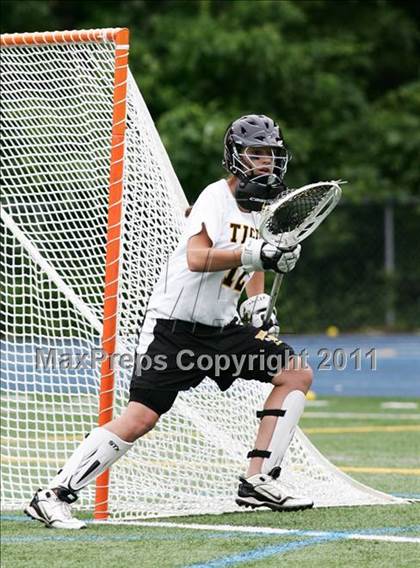 Thumbnail 3 in Hand vs. Darien (CIAC Class M Final) photogallery.