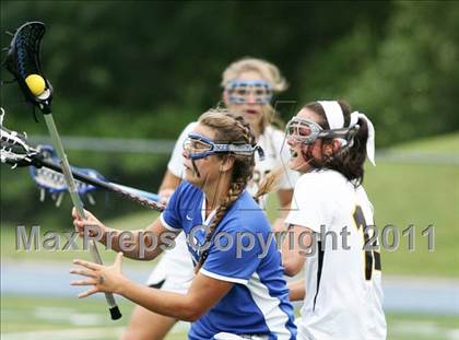 Thumbnail 3 in Hand vs. Darien (CIAC Class M Final) photogallery.