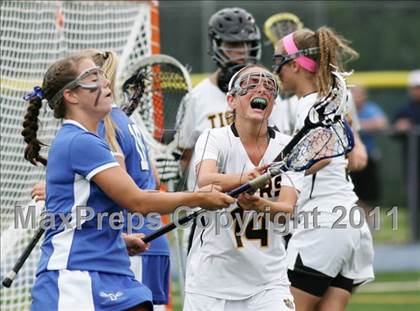 Thumbnail 3 in Hand vs. Darien (CIAC Class M Final) photogallery.