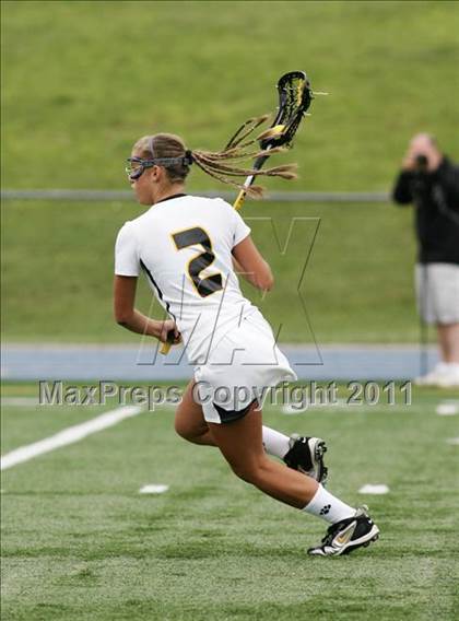 Thumbnail 2 in Hand vs. Darien (CIAC Class M Final) photogallery.