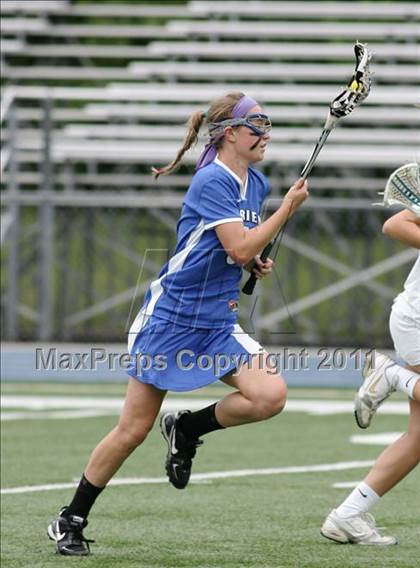 Thumbnail 3 in Hand vs. Darien (CIAC Class M Final) photogallery.