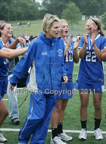 Thumbnail 3 in Hand vs. Darien (CIAC Class M Final) photogallery.