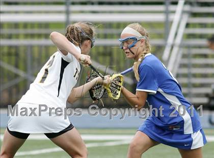 Thumbnail 1 in Hand vs. Darien (CIAC Class M Final) photogallery.