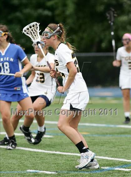 Thumbnail 2 in Hand vs. Darien (CIAC Class M Final) photogallery.