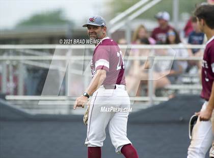 Thumbnail 1 in E.D. White vs Archbishop Hannan (LHSAA 3A Semifinal Playoff)  photogallery.