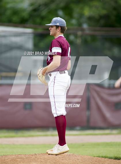Thumbnail 2 in E.D. White vs Archbishop Hannan (LHSAA 3A Semifinal Playoff)  photogallery.