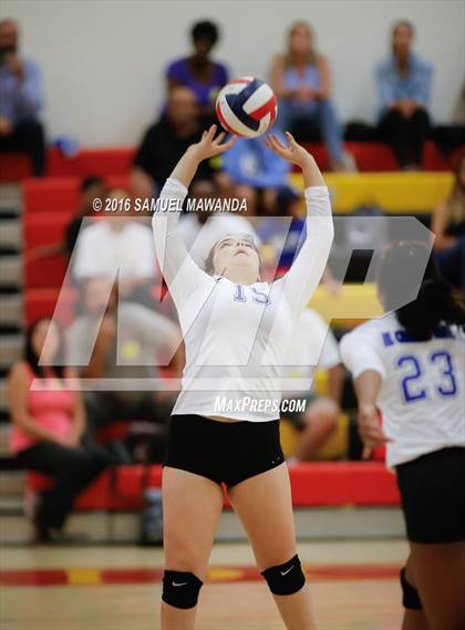 Thumbnail 3 in El Camino Real @ Taft photogallery.