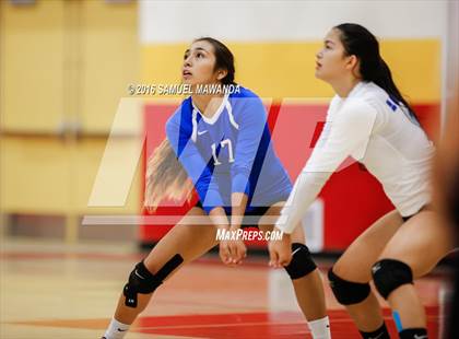 Thumbnail 3 in El Camino Real @ Taft photogallery.