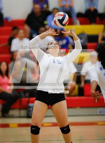 Thumbnail 2 in El Camino Real @ Taft photogallery.