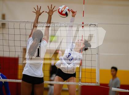 Thumbnail 3 in El Camino Real @ Taft photogallery.
