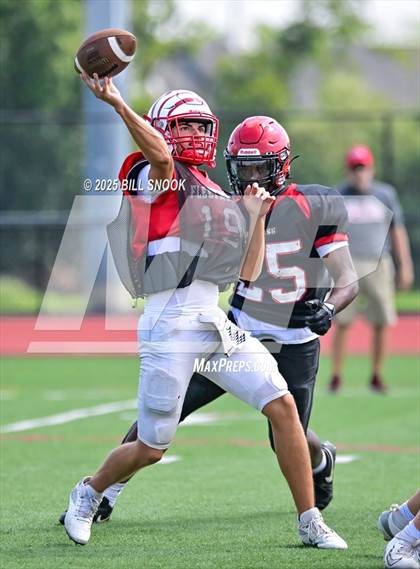 Thumbnail 3 in Reading @ Fleetwood (Scrimmage) photogallery.