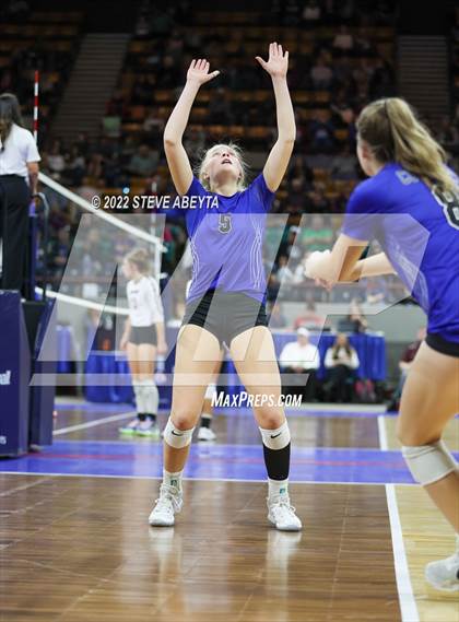Thumbnail 1 in Lamar vs. Resurrection Christian (CHSAA 3A 2nd Round) photogallery.