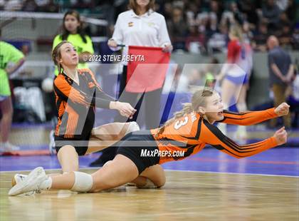 Thumbnail 3 in Lamar vs. Resurrection Christian (CHSAA 3A 2nd Round) photogallery.