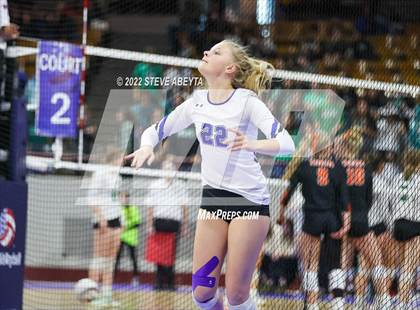 Thumbnail 2 in Lamar vs. Resurrection Christian (CHSAA 3A 2nd Round) photogallery.