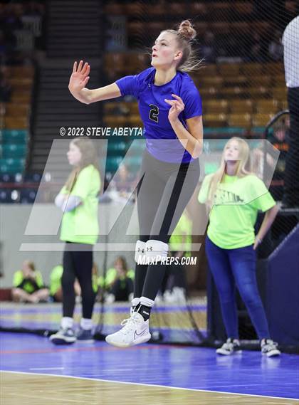 Thumbnail 2 in Lamar vs. Resurrection Christian (CHSAA 3A 2nd Round) photogallery.