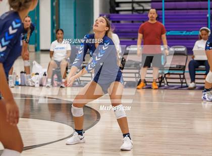 Thumbnail 2 in Sierra Canyon vs. Marymount (Durango Fall Classic) photogallery.
