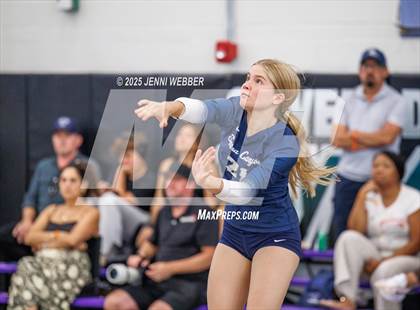 Thumbnail 2 in Sierra Canyon vs. Marymount (Durango Fall Classic) photogallery.