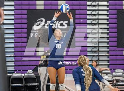 Thumbnail 3 in Sierra Canyon vs. Marymount (Durango Fall Classic) photogallery.