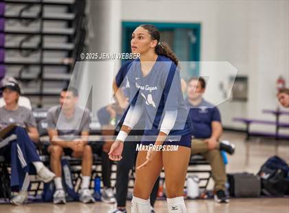 Thumbnail 3 in Sierra Canyon vs. Marymount (Durango Fall Classic) photogallery.