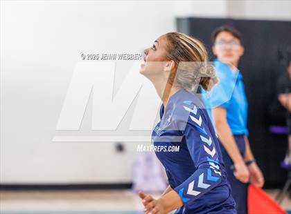 Thumbnail 2 in Sierra Canyon vs. Marymount (Durango Fall Classic) photogallery.