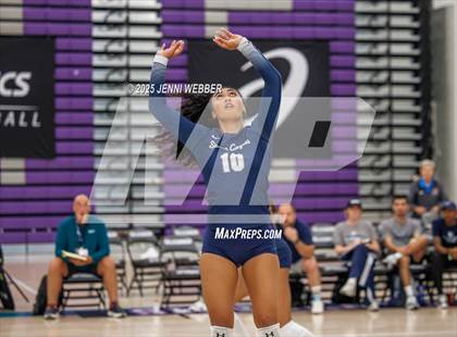 Thumbnail 1 in Sierra Canyon vs. Marymount (Durango Fall Classic) photogallery.