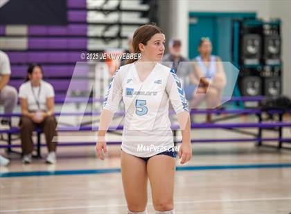 Thumbnail 1 in Sierra Canyon vs. Marymount (Durango Fall Classic) photogallery.
