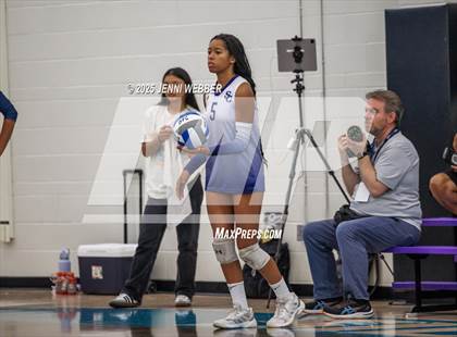 Thumbnail 1 in Sierra Canyon vs. Marymount (Durango Fall Classic) photogallery.