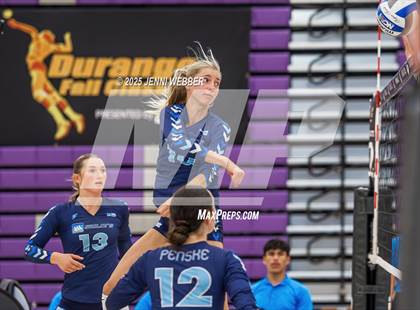 Thumbnail 3 in Sierra Canyon vs. Marymount (Durango Fall Classic) photogallery.