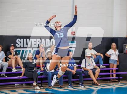 Thumbnail 3 in Sierra Canyon vs. Marymount (Durango Fall Classic) photogallery.