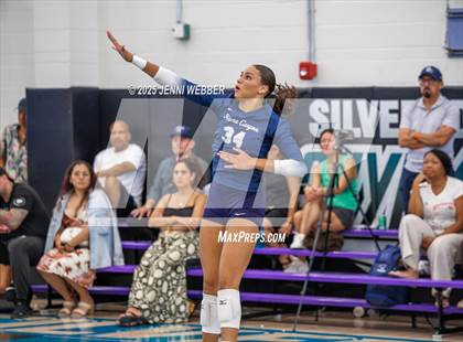 Thumbnail 3 in Sierra Canyon vs. Marymount (Durango Fall Classic) photogallery.