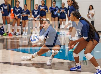 Thumbnail 1 in Sierra Canyon vs. Marymount (Durango Fall Classic) photogallery.