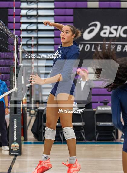 Thumbnail 2 in Sierra Canyon vs. Marymount (Durango Fall Classic) photogallery.