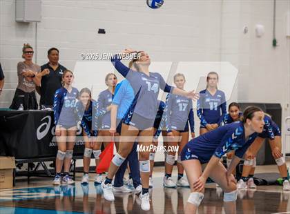 Thumbnail 1 in Sierra Canyon vs. Marymount (Durango Fall Classic) photogallery.
