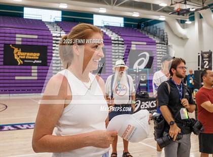 Thumbnail 2 in Sierra Canyon vs. Marymount (Durango Fall Classic) photogallery.