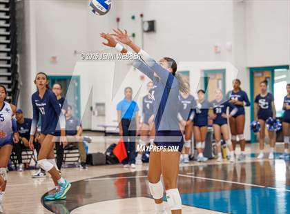 Thumbnail 1 in Sierra Canyon vs. Marymount (Durango Fall Classic) photogallery.