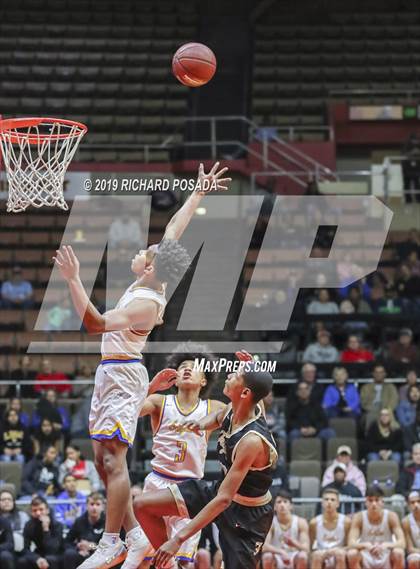 Thumbnail 3 in Bakersfield Christian vs. Foothill (CIF CS D IV Final) photogallery.