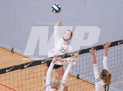 Thumbnail 3 in Mayfield vs. Vista Murrieta (Nike Tournament of Champions) photogallery.
