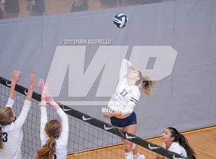 Thumbnail 2 in Mayfield vs. Vista Murrieta (Nike Tournament of Champions) photogallery.
