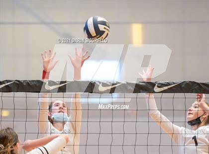 Thumbnail 2 in Mayfield vs. Vista Murrieta (Nike Tournament of Champions) photogallery.